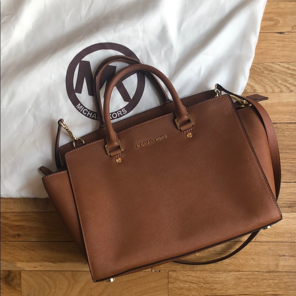 Michael Kors Medium Selma Bag